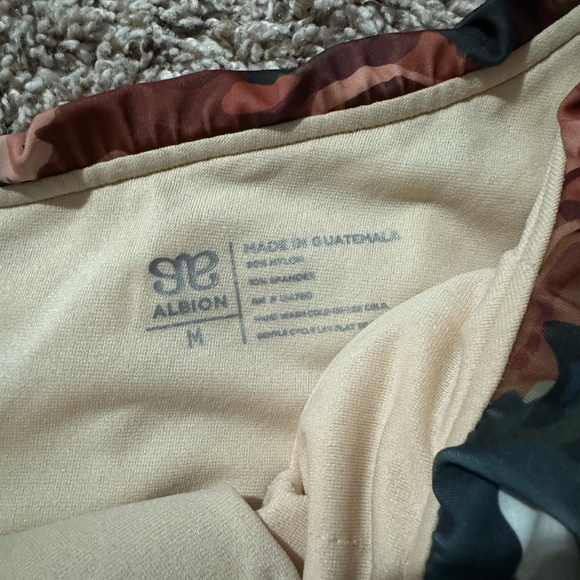 Albion Swim Icon Wave crop, Messina. - Picture 6 of 8